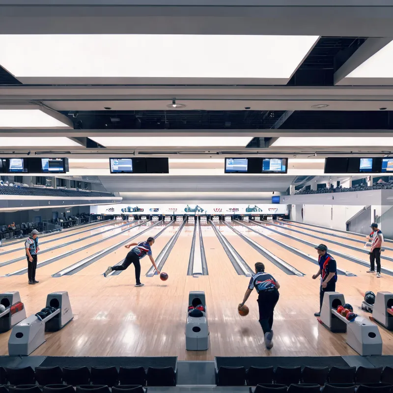 Tournament bowling center
